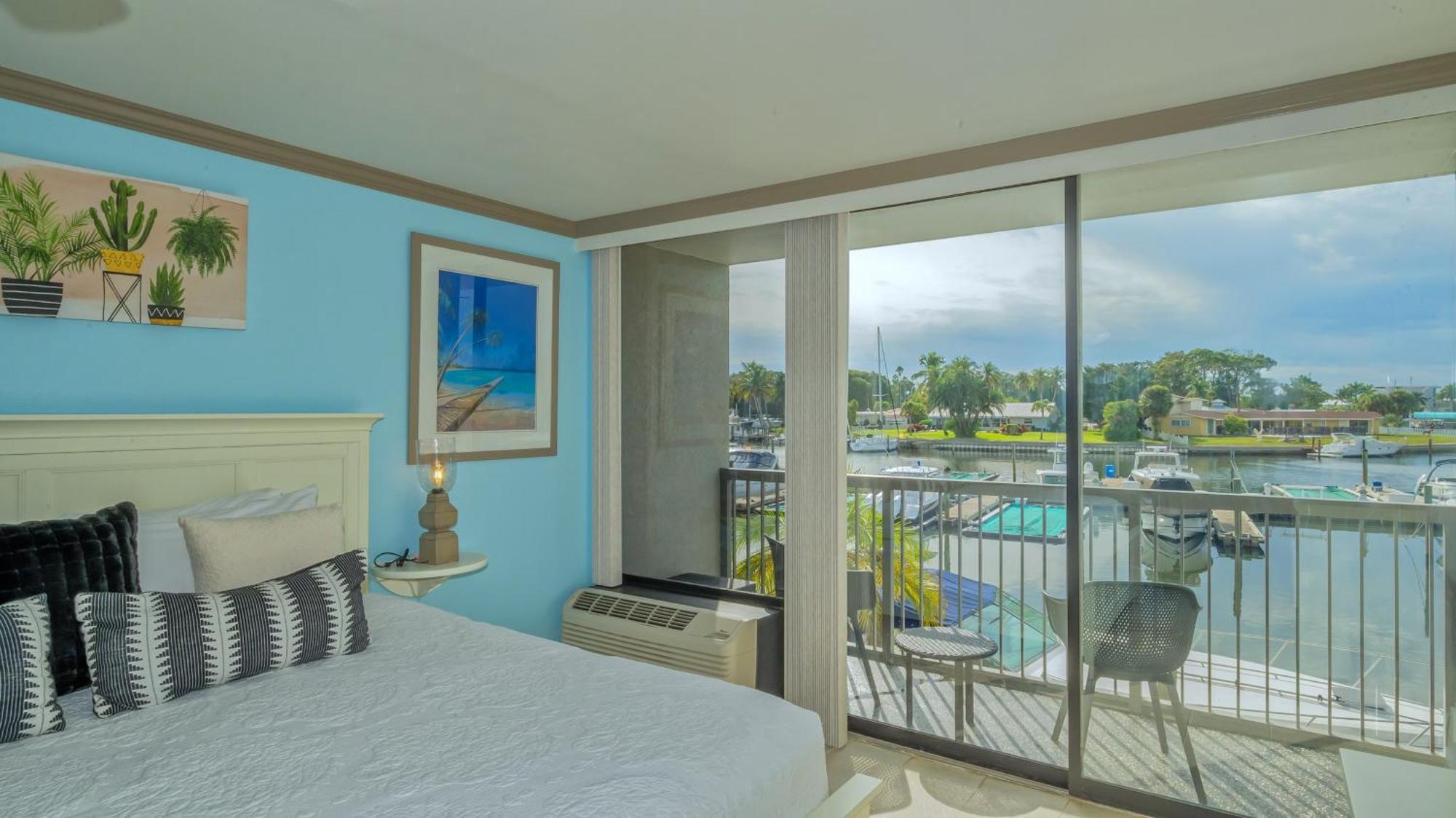 All-New Waterfront With Balcony,Pool,Tiki Bar,Gym Sarasota Buitenkant foto